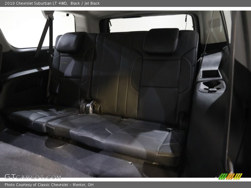 Black / Jet Black 2019 Chevrolet Suburban LT 4WD