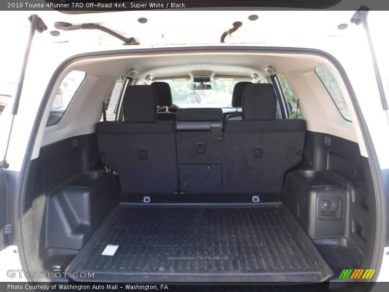 Super White / Black 2019 Toyota 4Runner TRD Off-Road 4x4