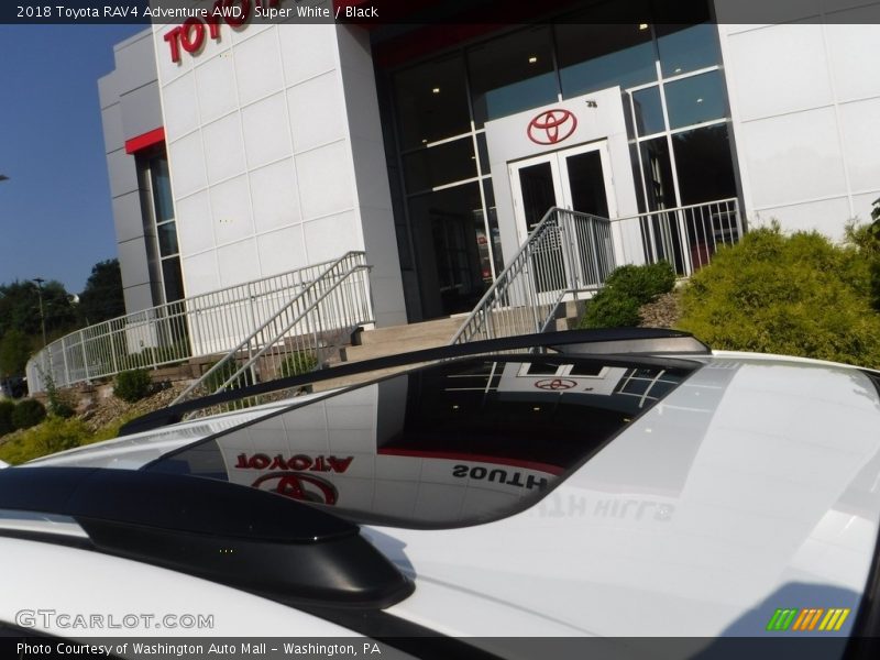 Super White / Black 2018 Toyota RAV4 Adventure AWD