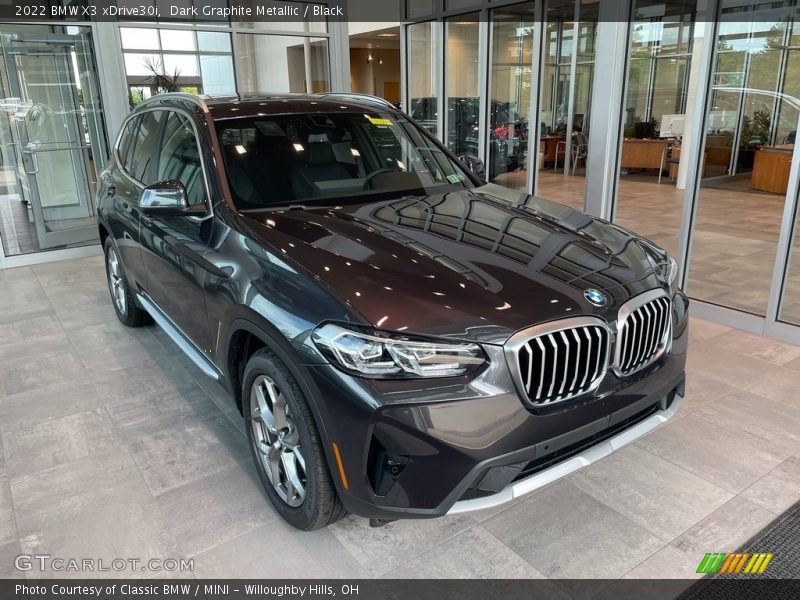 Front 3/4 View of 2022 X3 xDrive30i