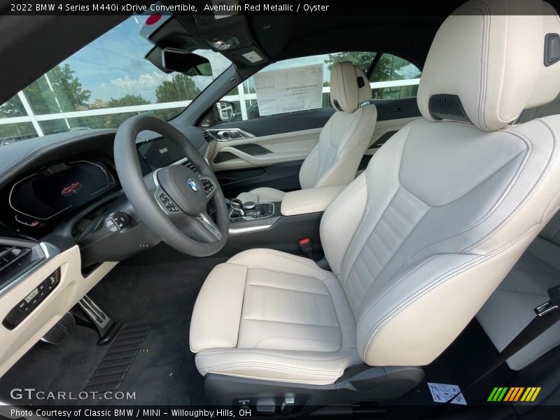  2022 4 Series M440i xDrive Convertible Oyster Interior