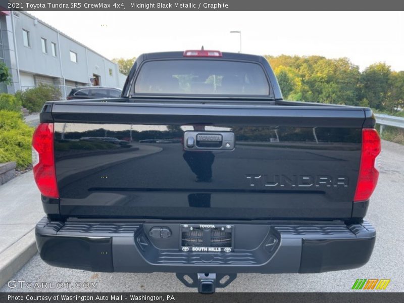 Midnight Black Metallic / Graphite 2021 Toyota Tundra SR5 CrewMax 4x4