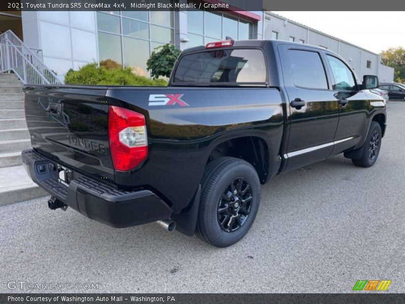 Midnight Black Metallic / Graphite 2021 Toyota Tundra SR5 CrewMax 4x4