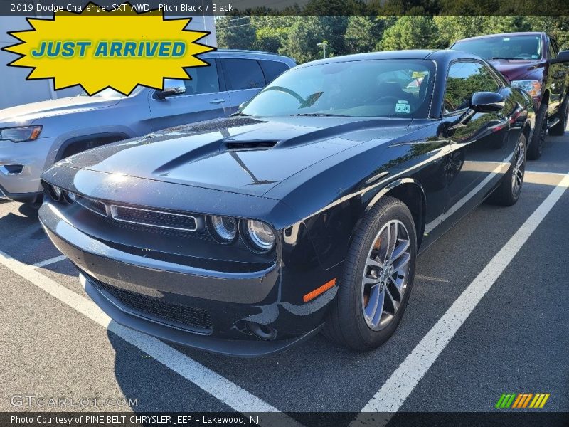 Pitch Black / Black 2019 Dodge Challenger SXT AWD