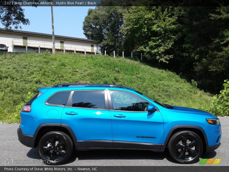 Hydro Blue Pearl / Black 2021 Jeep Cherokee Altitude