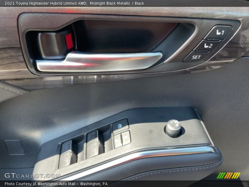 Midnight Black Metallic / Black 2021 Toyota Highlander Hybrid Limited AWD