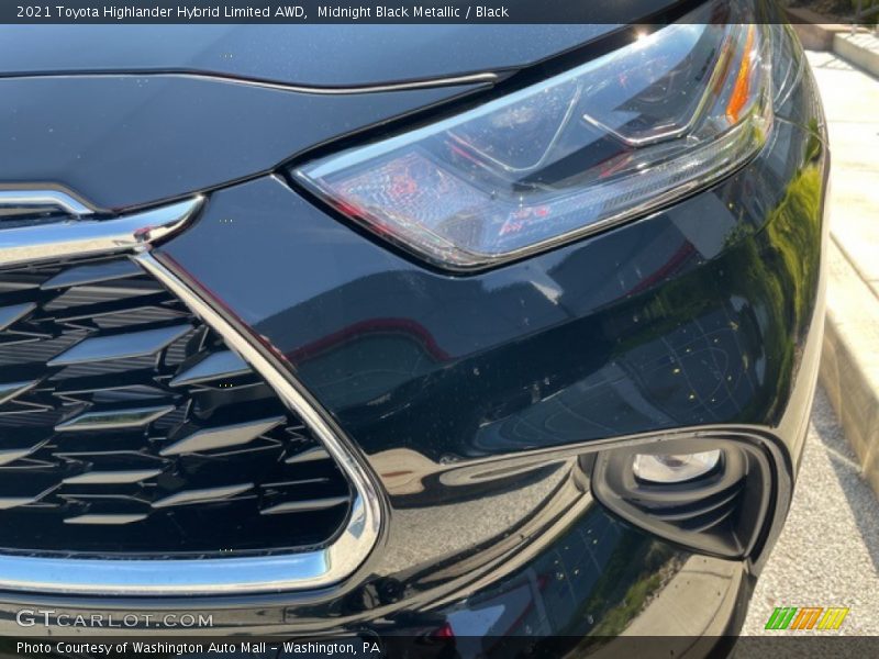 Midnight Black Metallic / Black 2021 Toyota Highlander Hybrid Limited AWD