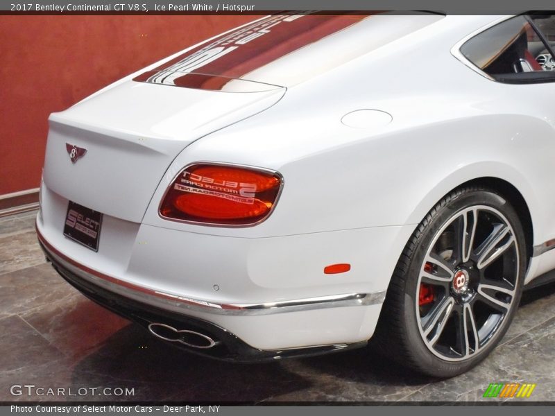 Ice Pearl White / Hotspur 2017 Bentley Continental GT V8 S