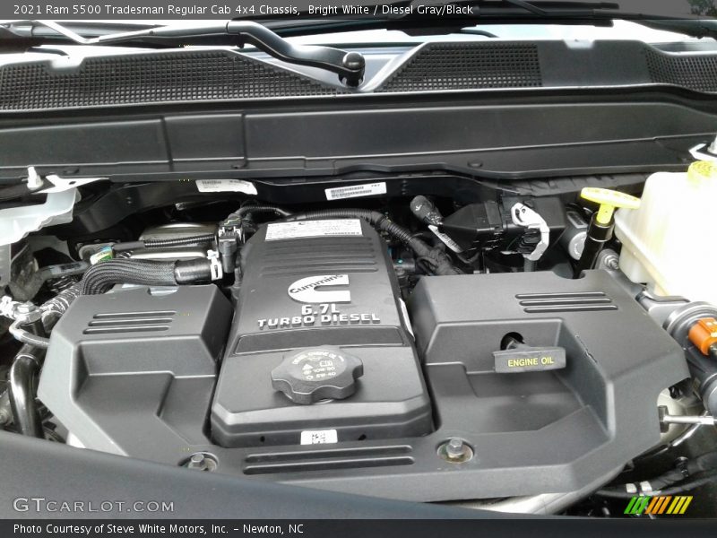 Bright White / Diesel Gray/Black 2021 Ram 5500 Tradesman Regular Cab 4x4 Chassis