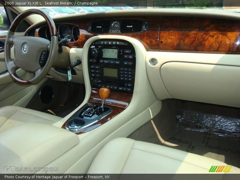 Seafrost Metallic / Champagne 2006 Jaguar XJ XJ8 L