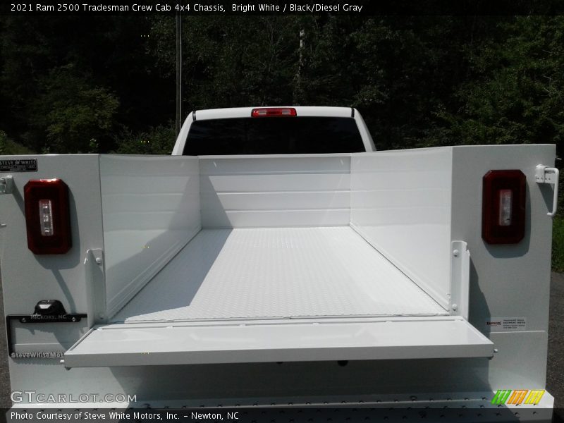 Bright White / Black/Diesel Gray 2021 Ram 2500 Tradesman Crew Cab 4x4 Chassis