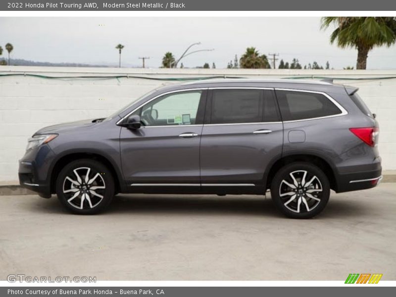  2022 Pilot Touring AWD Modern Steel Metallic