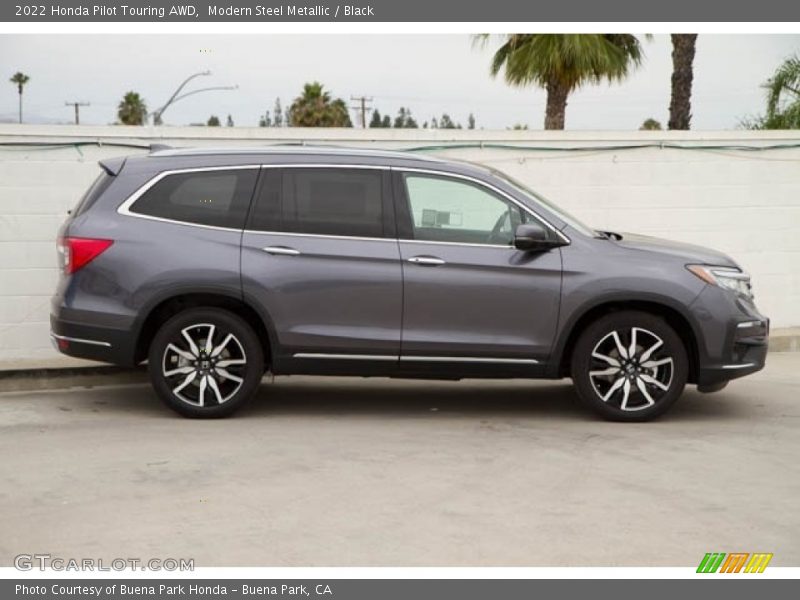  2022 Pilot Touring AWD Modern Steel Metallic
