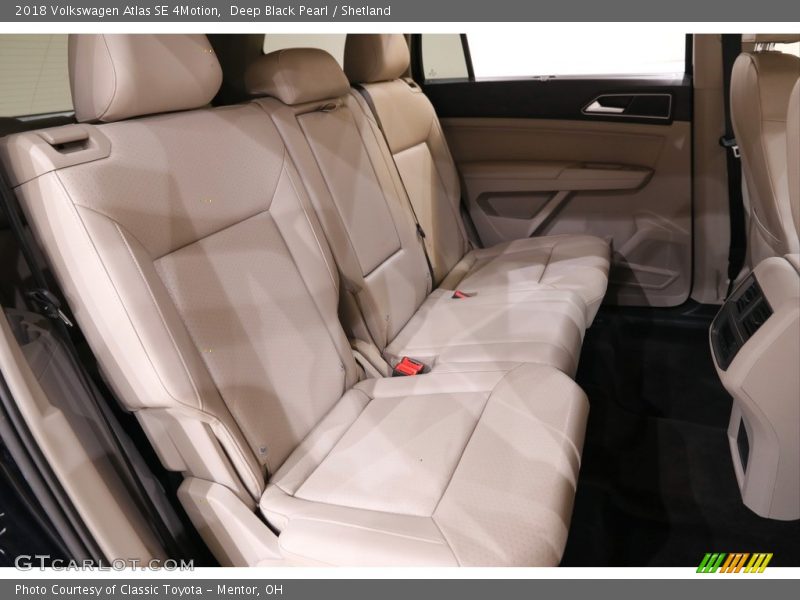 Deep Black Pearl / Shetland 2018 Volkswagen Atlas SE 4Motion