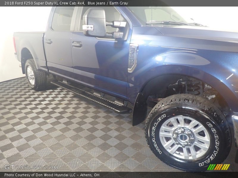 Blue Jeans / Earth Gray 2018 Ford F250 Super Duty XL Crew Cab 4x4