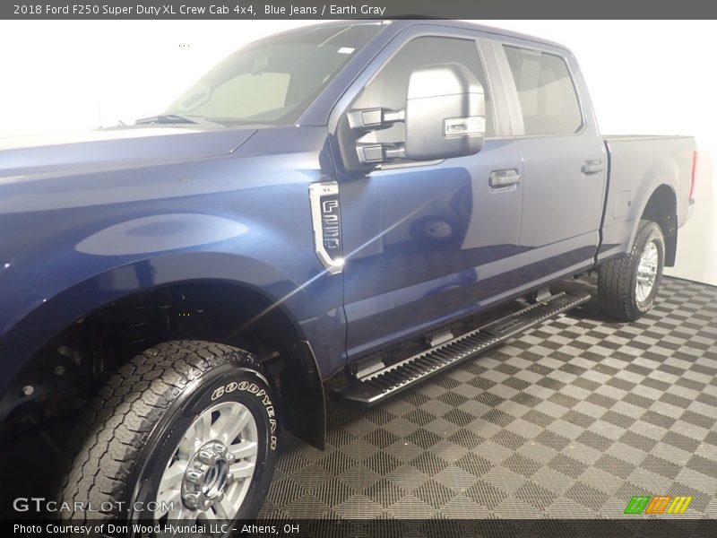 Blue Jeans / Earth Gray 2018 Ford F250 Super Duty XL Crew Cab 4x4