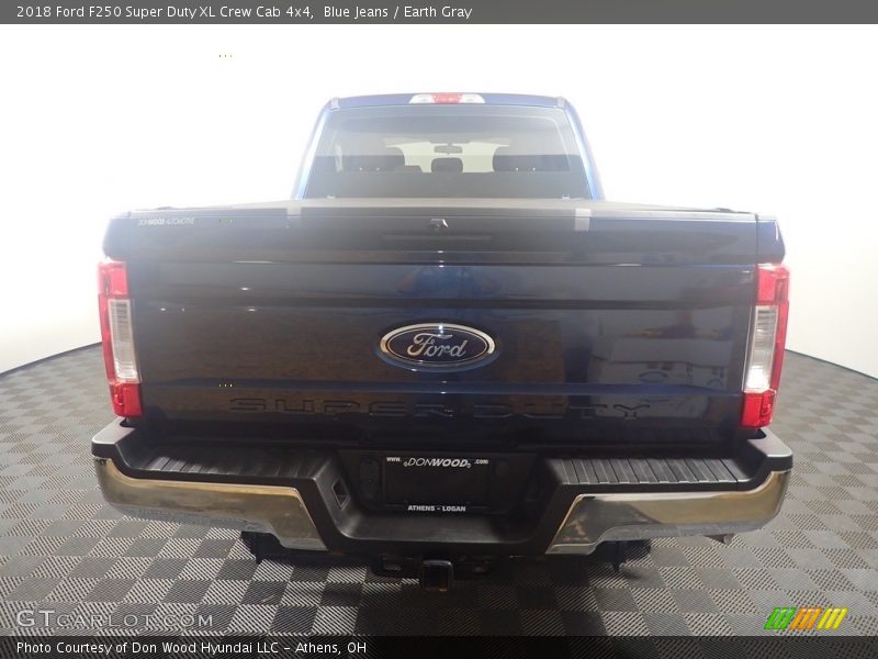 Blue Jeans / Earth Gray 2018 Ford F250 Super Duty XL Crew Cab 4x4