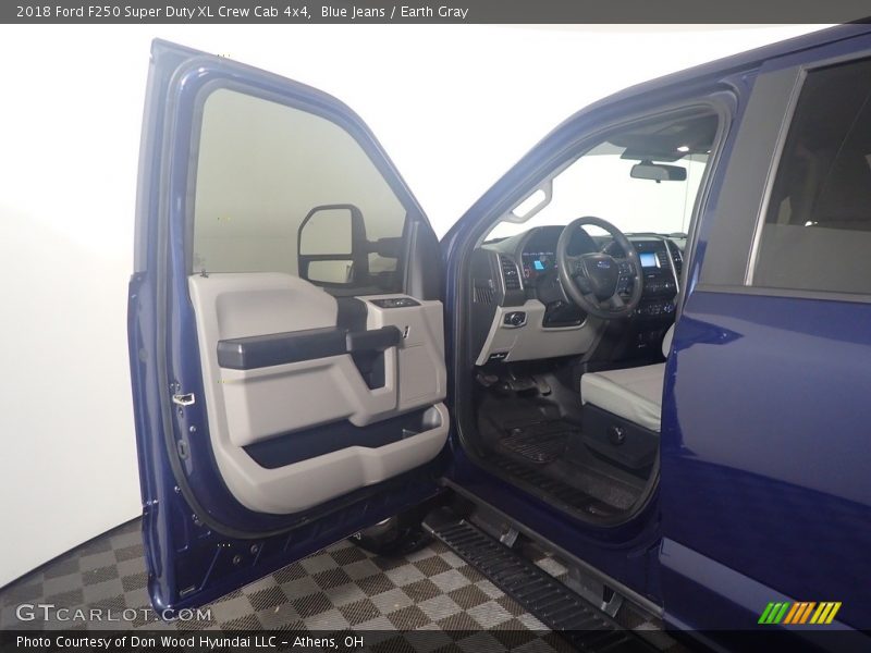Blue Jeans / Earth Gray 2018 Ford F250 Super Duty XL Crew Cab 4x4