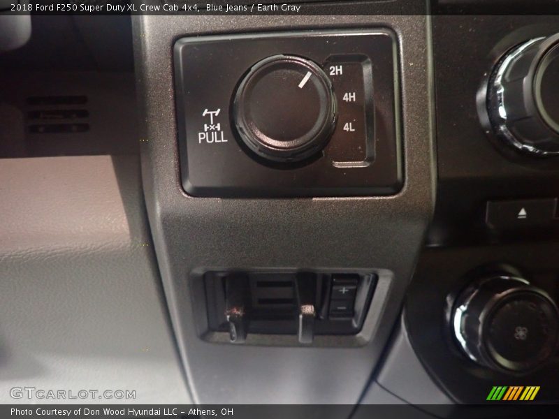 Blue Jeans / Earth Gray 2018 Ford F250 Super Duty XL Crew Cab 4x4