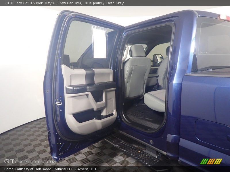 Blue Jeans / Earth Gray 2018 Ford F250 Super Duty XL Crew Cab 4x4