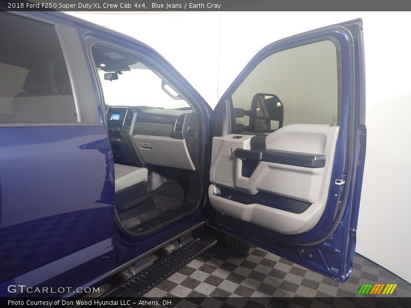 Blue Jeans / Earth Gray 2018 Ford F250 Super Duty XL Crew Cab 4x4