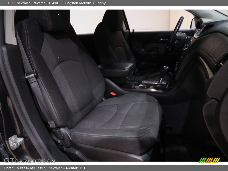 Tungsten Metallic / Ebony 2017 Chevrolet Traverse LT AWD