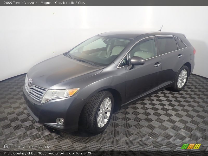 Magnetic Gray Metallic / Gray 2009 Toyota Venza I4