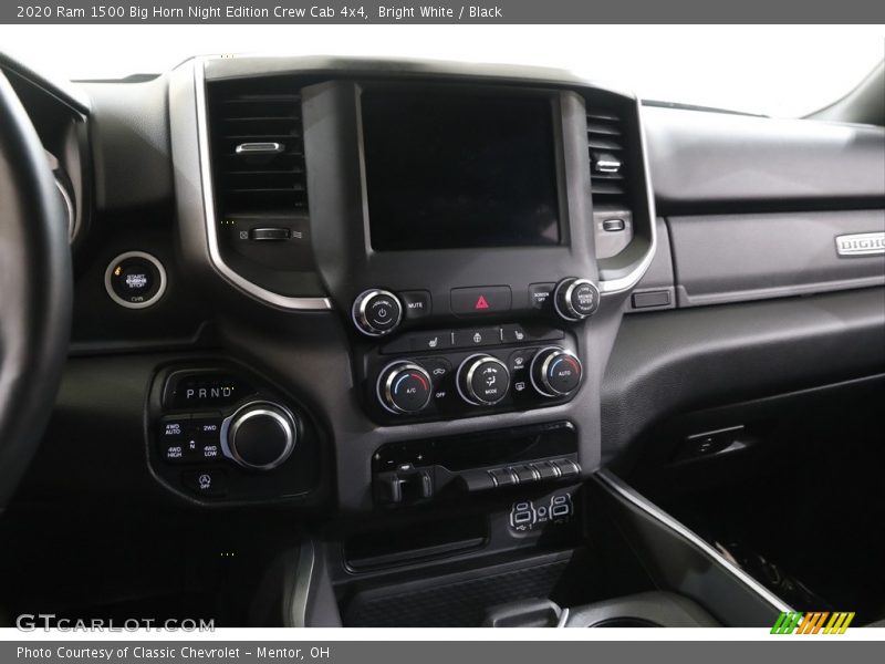 Bright White / Black 2020 Ram 1500 Big Horn Night Edition Crew Cab 4x4