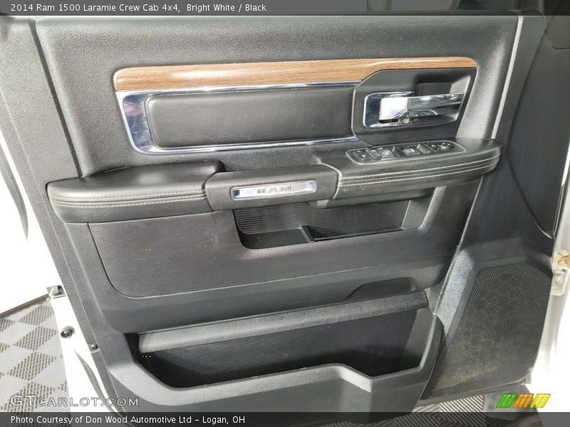 Bright White / Black 2014 Ram 1500 Laramie Crew Cab 4x4