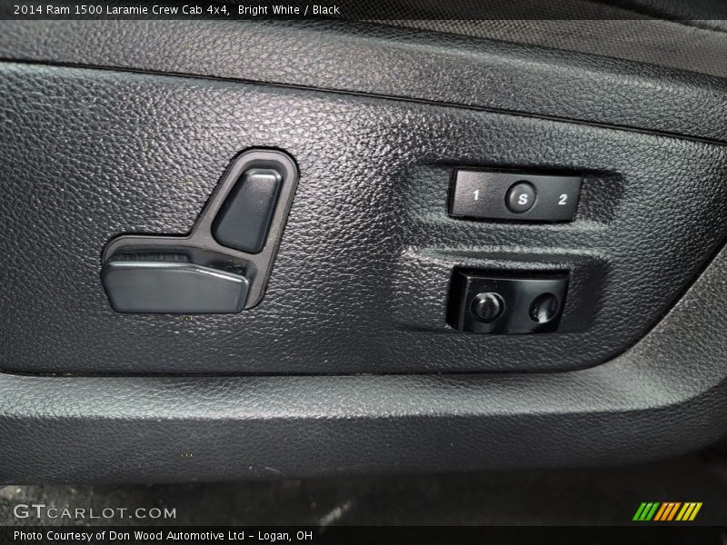 Bright White / Black 2014 Ram 1500 Laramie Crew Cab 4x4