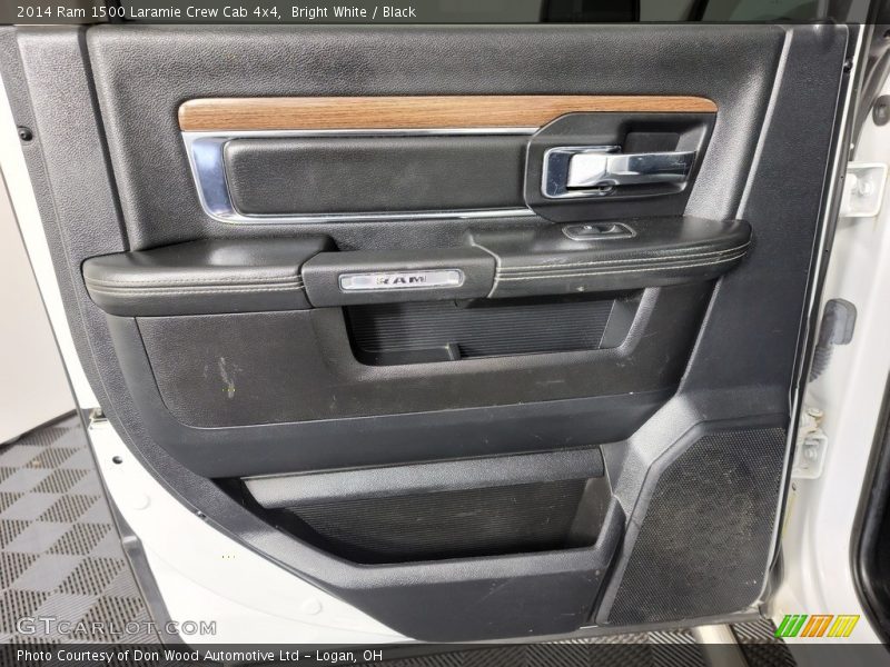 Bright White / Black 2014 Ram 1500 Laramie Crew Cab 4x4