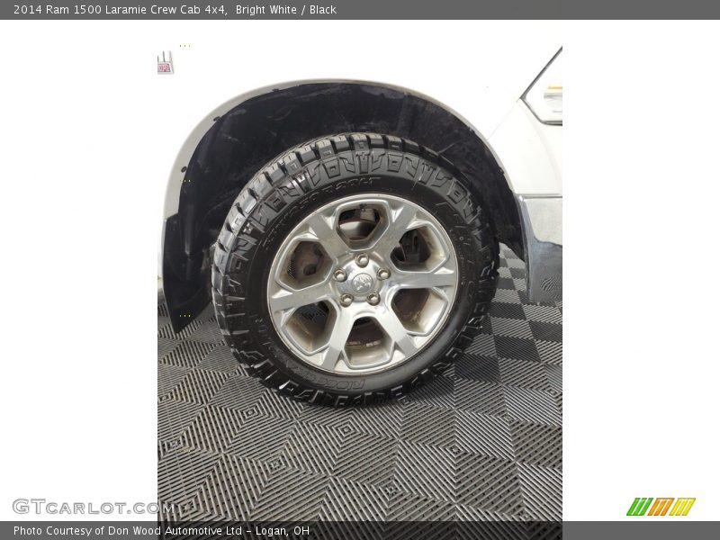 Bright White / Black 2014 Ram 1500 Laramie Crew Cab 4x4