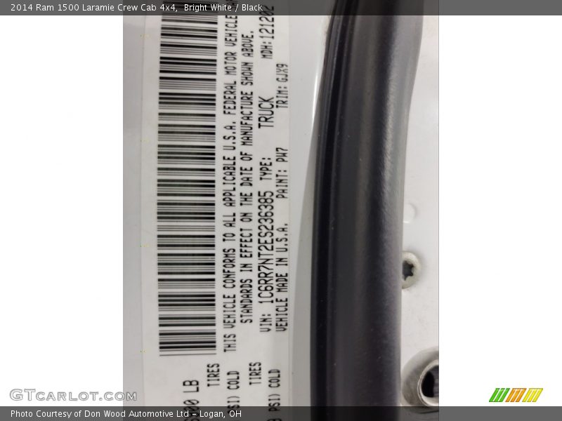 Bright White / Black 2014 Ram 1500 Laramie Crew Cab 4x4