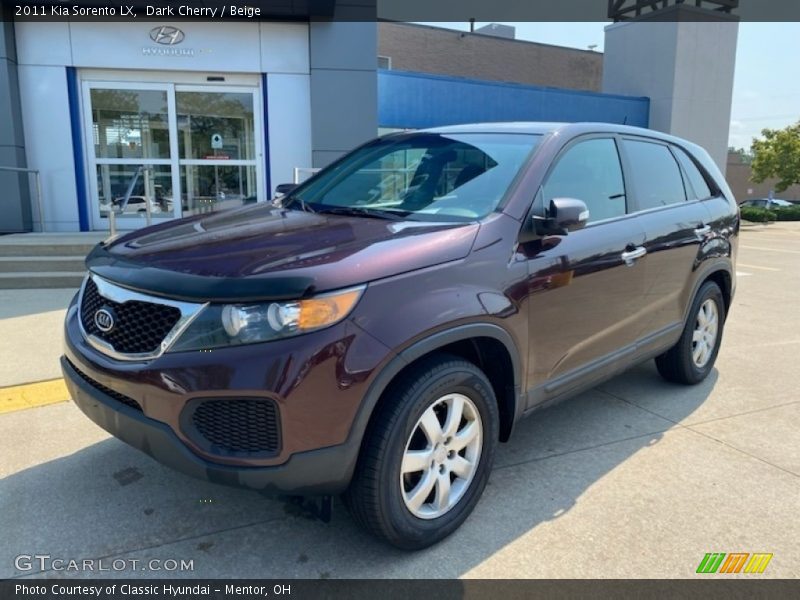 Dark Cherry / Beige 2011 Kia Sorento LX