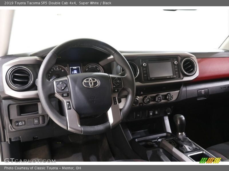 Super White / Black 2019 Toyota Tacoma SR5 Double Cab 4x4