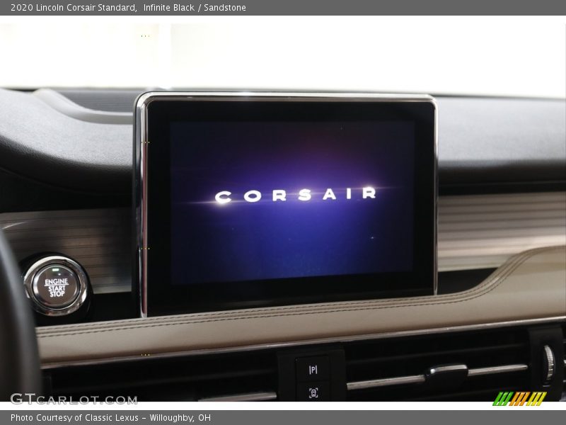 Infinite Black / Sandstone 2020 Lincoln Corsair Standard