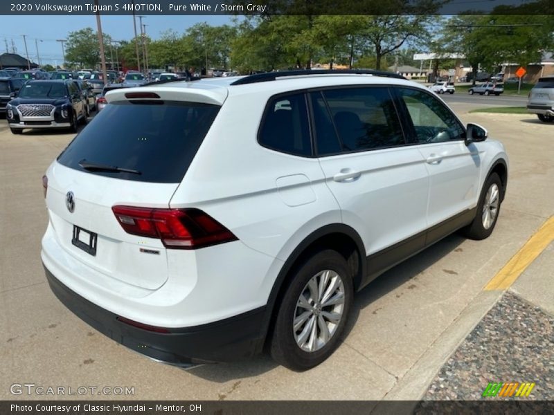 Pure White / Storm Gray 2020 Volkswagen Tiguan S 4MOTION