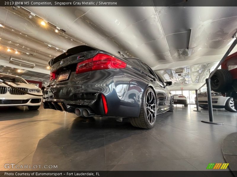 Singapore Gray Metallic / Silverstone 2019 BMW M5 Competition