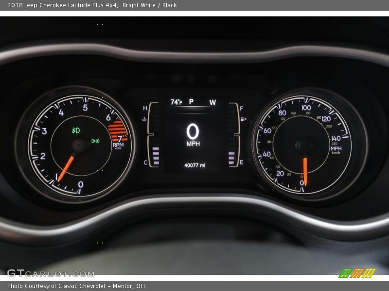 Bright White / Black 2018 Jeep Cherokee Latitude Plus 4x4