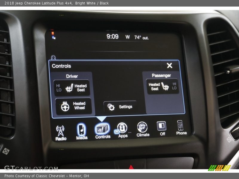 Bright White / Black 2018 Jeep Cherokee Latitude Plus 4x4