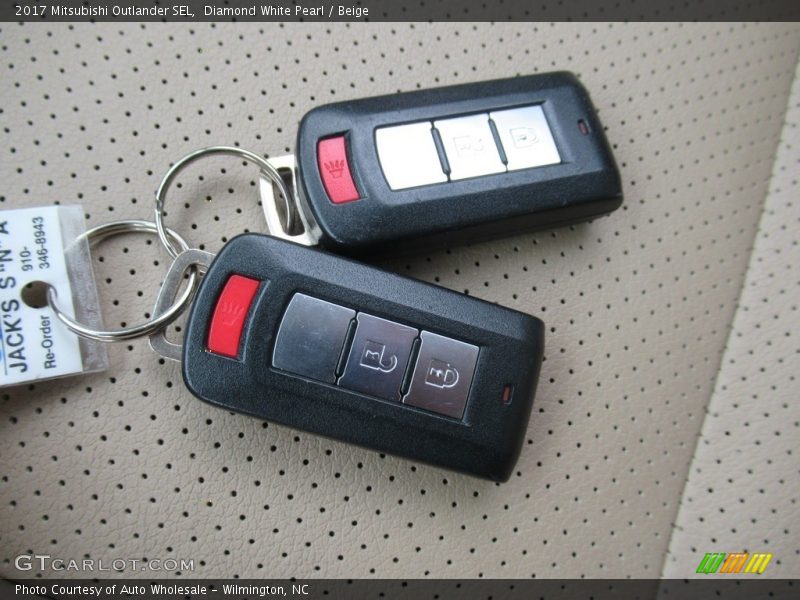 Keys of 2017 Outlander SEL