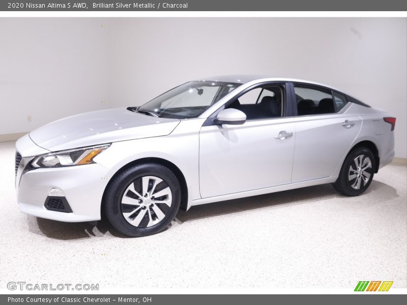 Front 3/4 View of 2020 Altima S AWD