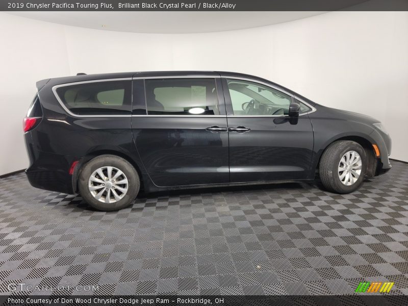 Brilliant Black Crystal Pearl / Black/Alloy 2019 Chrysler Pacifica Touring Plus