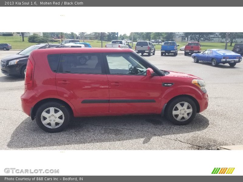 Molten Red / Black Cloth 2013 Kia Soul 1.6