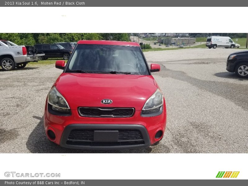 Molten Red / Black Cloth 2013 Kia Soul 1.6