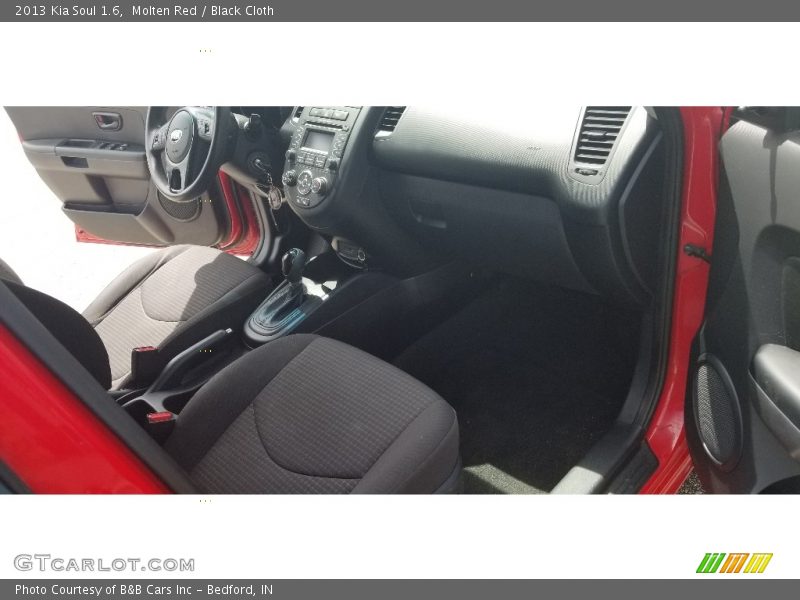 Molten Red / Black Cloth 2013 Kia Soul 1.6