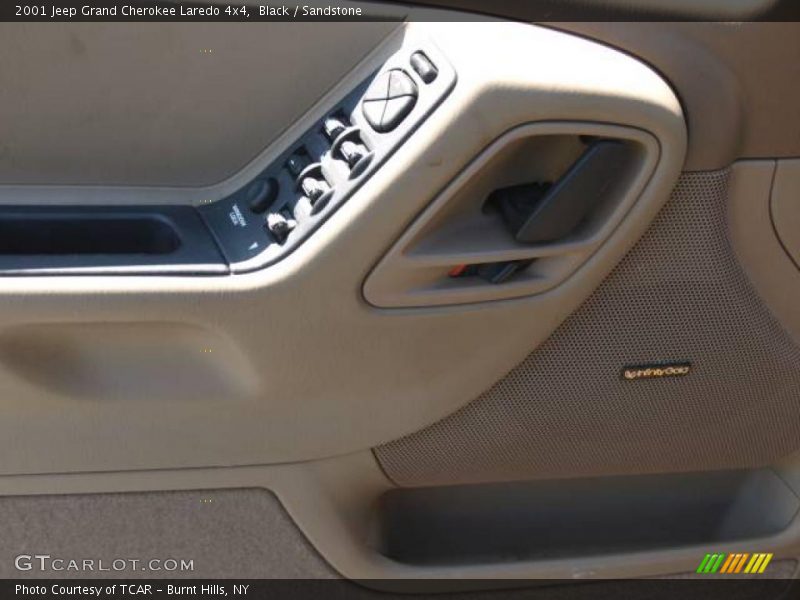 Black / Sandstone 2001 Jeep Grand Cherokee Laredo 4x4
