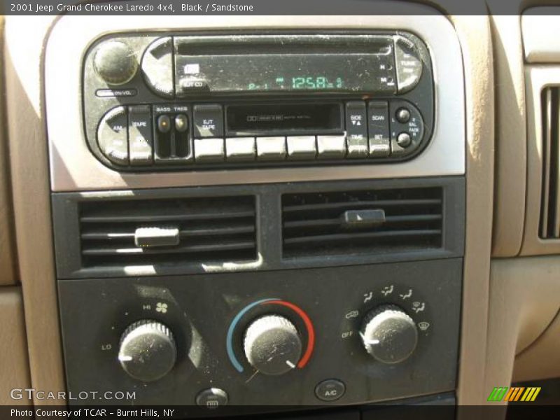 Black / Sandstone 2001 Jeep Grand Cherokee Laredo 4x4