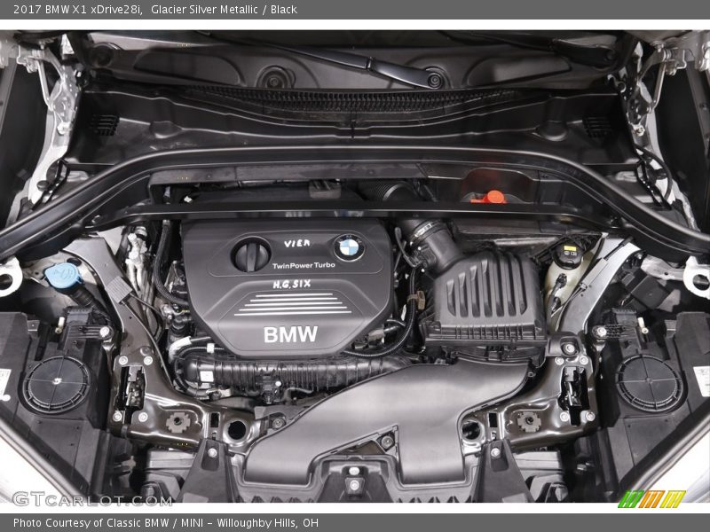 Glacier Silver Metallic / Black 2017 BMW X1 xDrive28i