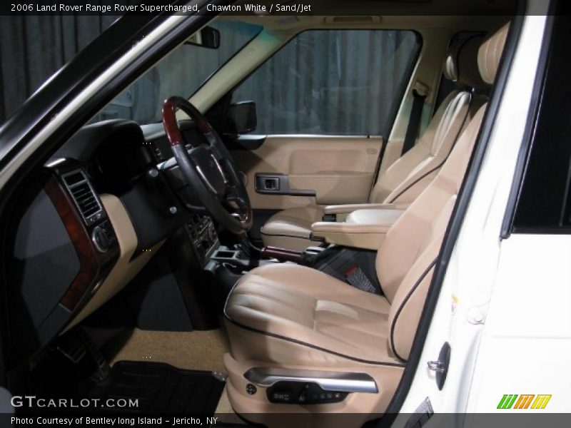 Chawton White / Sand/Jet 2006 Land Rover Range Rover Supercharged